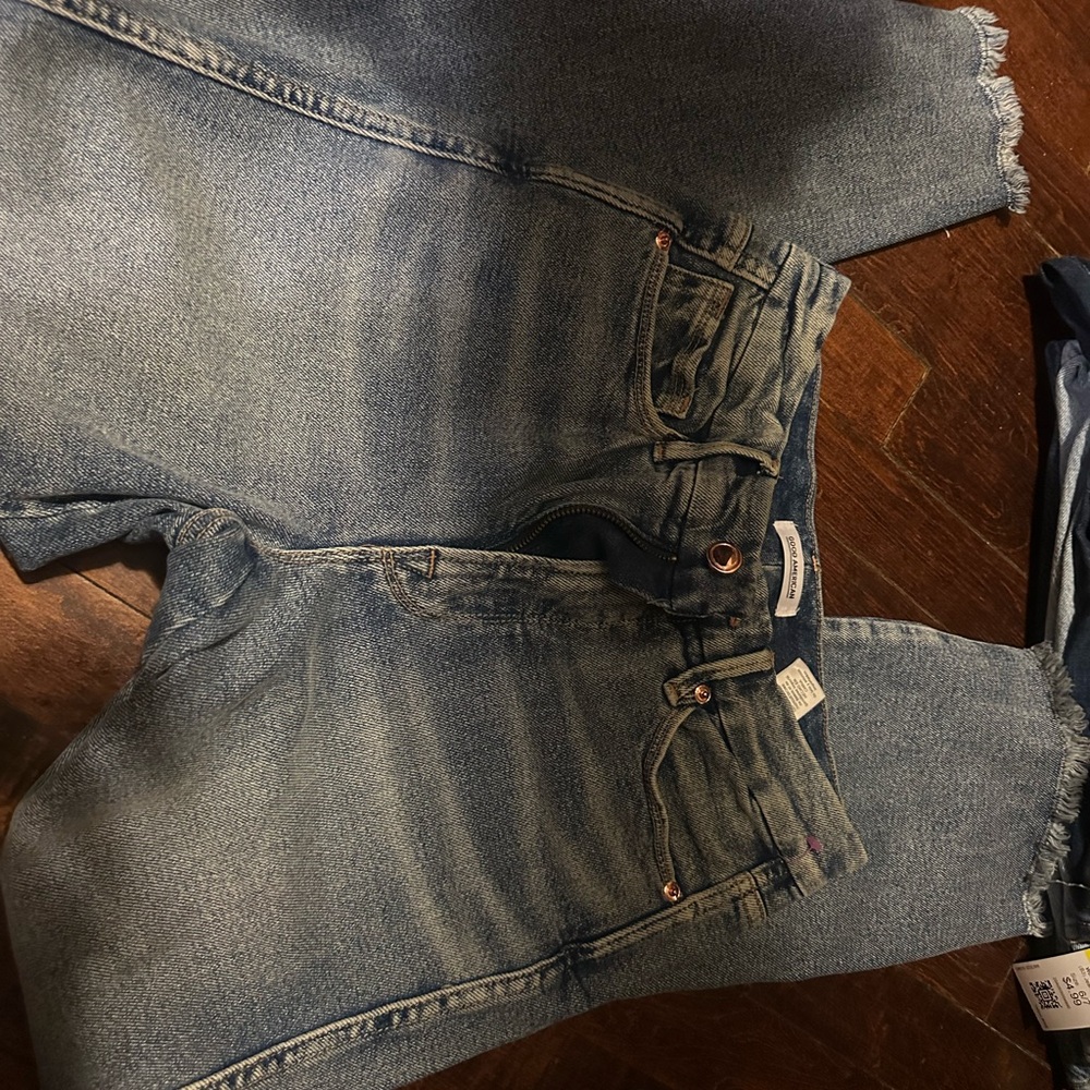 Good American Light Blue Ankle Jeans